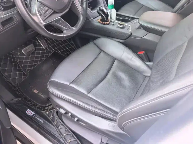 Cadillac XT5 — Фото автомобиля 9