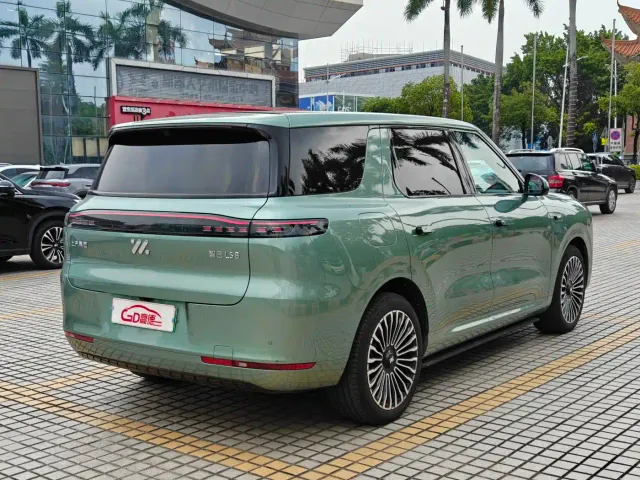 IM Motors LS8 — Фото автомобиля 8