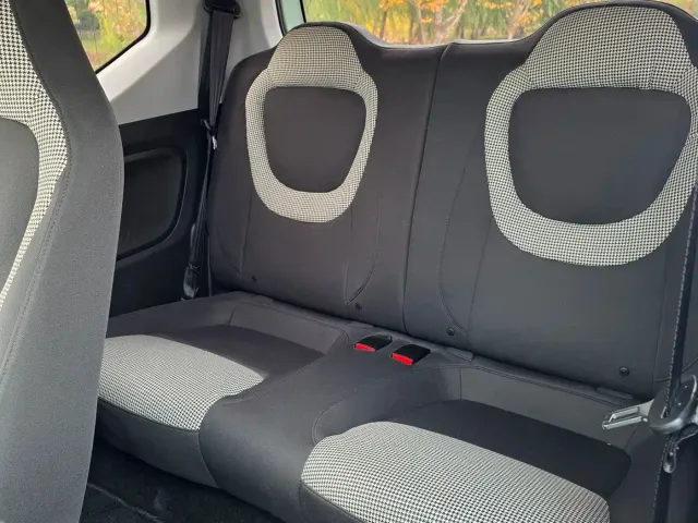 Wuling Hongguang Mini EV — Фото автомобиля 7