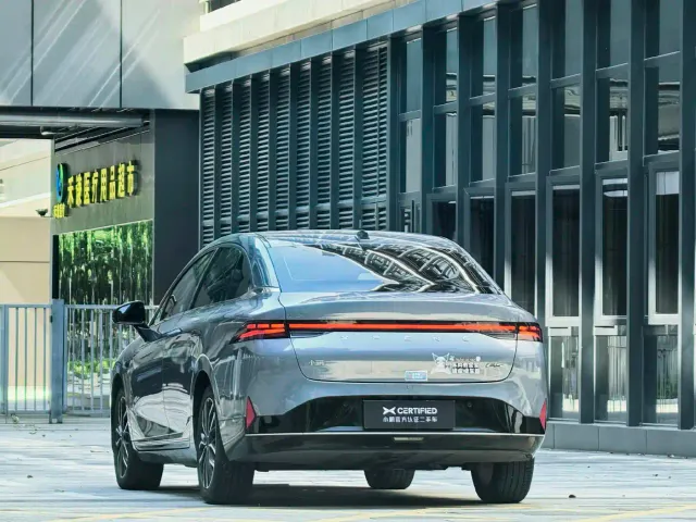 Xpeng P5 — Фото автомобиля 9