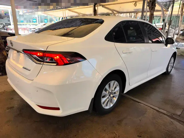 Toyota Corolla — Фото автомобиля 9