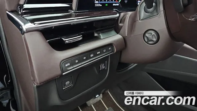 Cadillac Escalade Generation 5 — Фото автомобиля 29