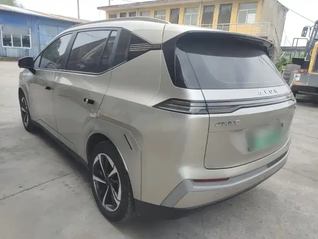 GAC Aion Y — Фото автомобиля 4