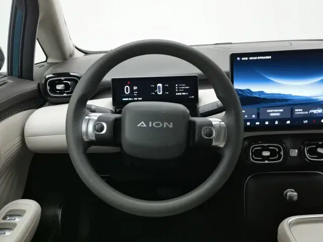 GAC Aion UT — Фото автомобиля 11