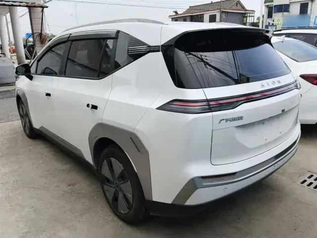 GAC Aion Y — Фото автомобиля 5