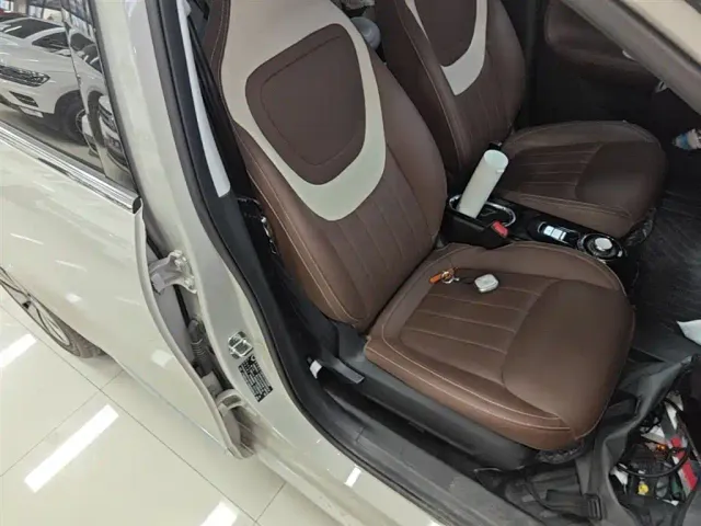 Wuling Bingo — Фото автомобиля 24