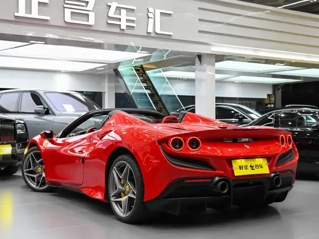 Ferrari F8 — Фото автомобиля 6