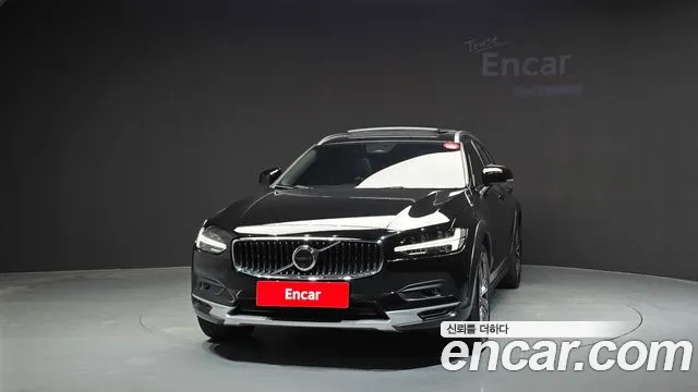 Volvo V90 — Фото автомобиля 3