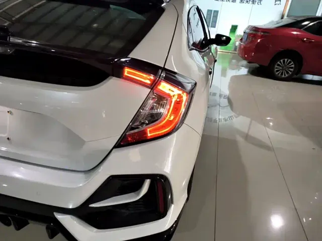Honda Civic — Фото автомобиля 7