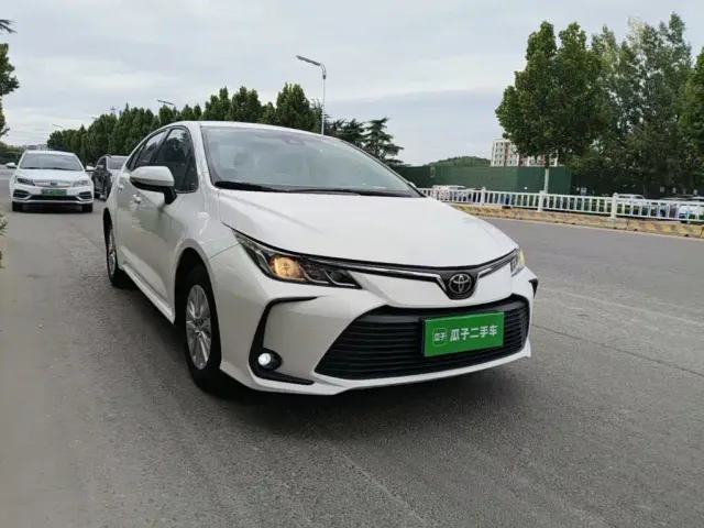 Toyota Corolla — Фото автомобиля 3