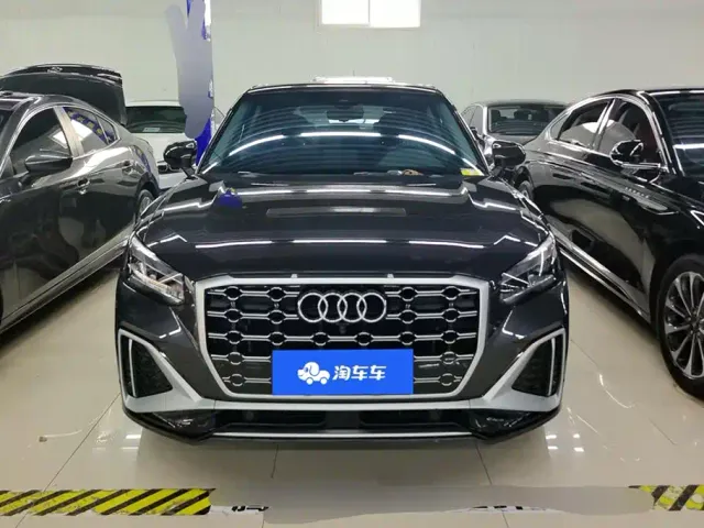 Audi Q2L — Фото автомобиля 2