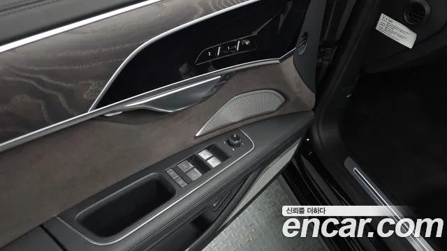 Audi A8 55 TFSI quattro Premium LWB — Фото автомобиля 27