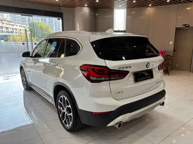 BMW X1 — Фото автомобиля 3
