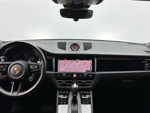 Porsche Macan — Фото автомобиля 15