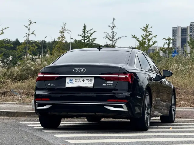 Audi A6L — Фото автомобиля 4