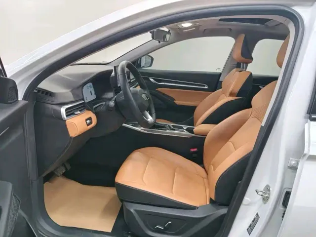 Geely Emgrand — Фото автомобиля 5