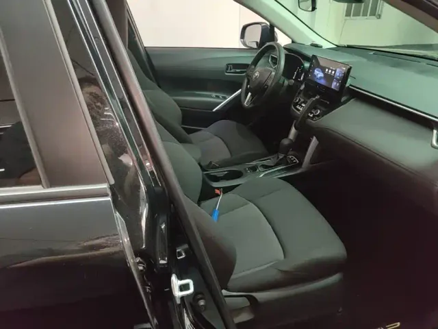 Toyota Frontlander 2023 2.0L CVT Leading Edition — Фото автомобиля 24