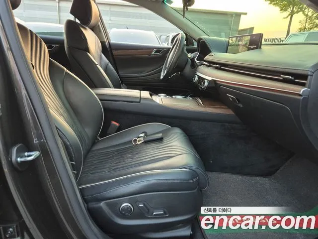 Genesis G80 RG3 — Фото автомобиля 8