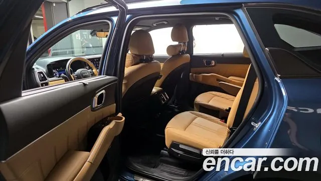 Kia Sorento Sorento 4-е поколение Бензин 2.5T 4WD — Фото автомобиля 11