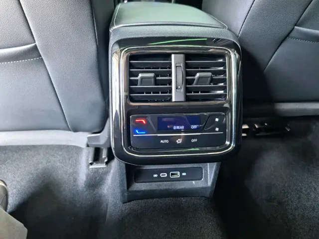 Volkswagen Passat — Фото автомобиля 11