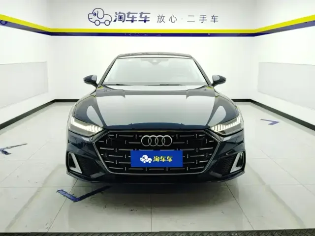 Audi A7L — Фото автомобиля 2