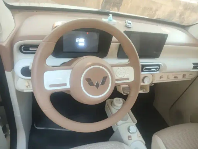 Wuling Hongguang Mini EV — Фото автомобиля 11