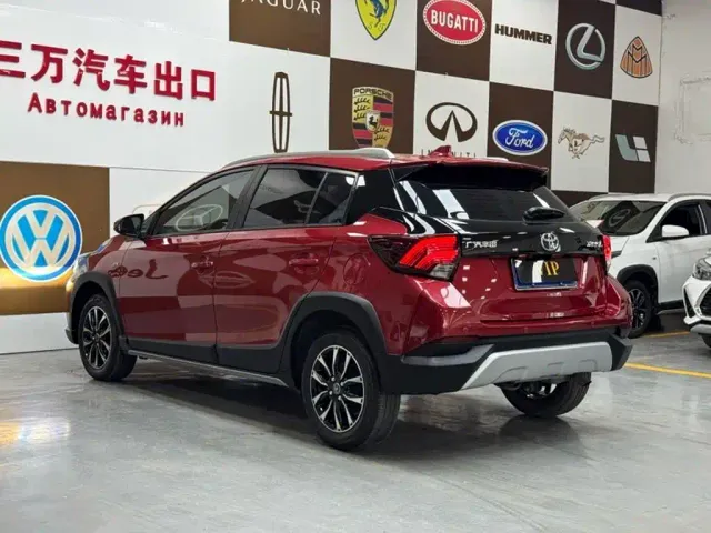 Toyota YARiS L Zhi Xuan 2022 1.5L CVT Luxury PLUS Edition — Фото автомобиля 4