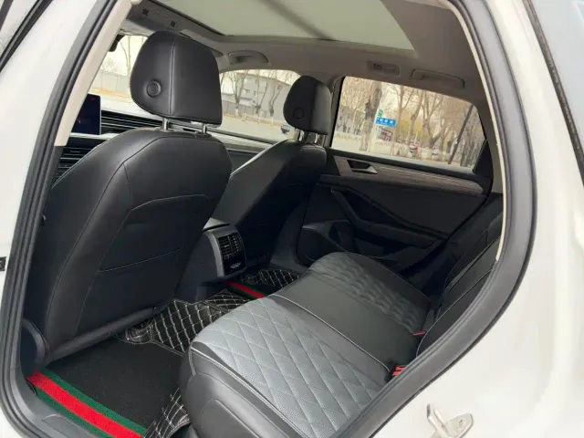 Volkswagen Sagitar — Фото автомобиля 13