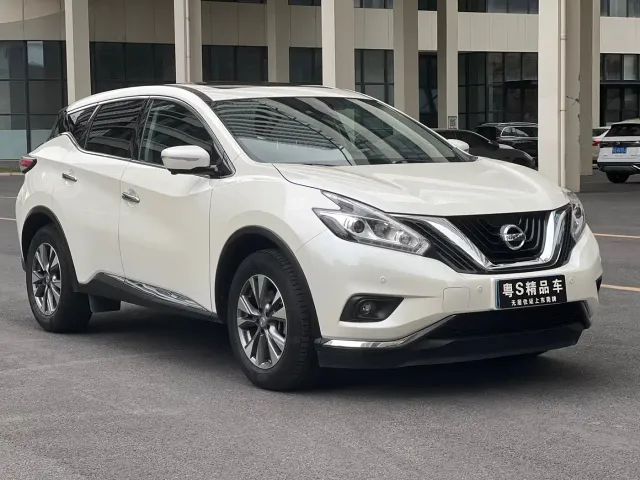 Nissan Murano — Фото автомобиля 3