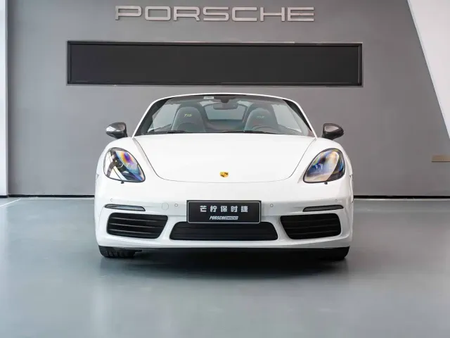 Porsche 718 — Фото автомобиля 2
