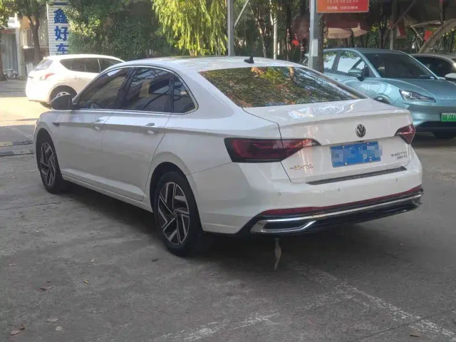 Volkswagen Sagitar — Фото автомобиля 7