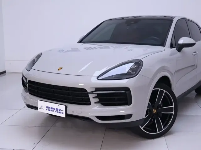 Porsche Cayenne — Фото автомобиля 3