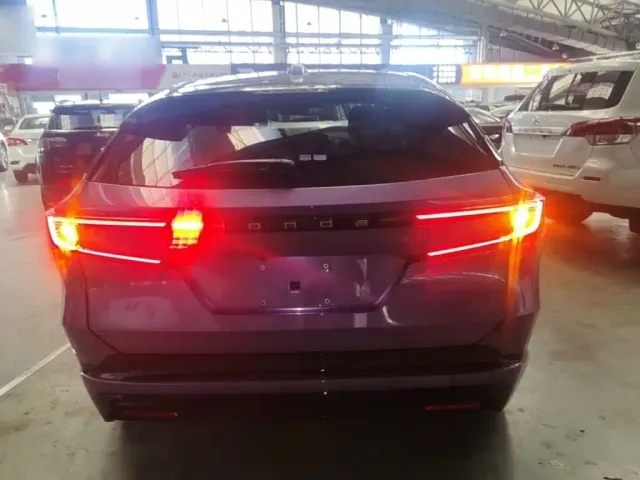 Honda GAC Honda P7 — Фото автомобиля 5