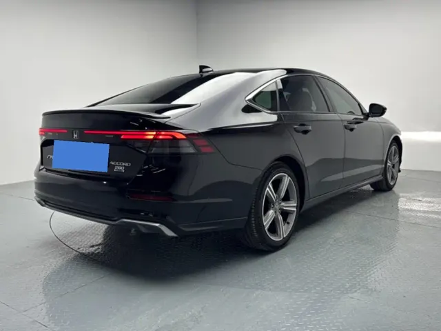 Honda Accord — Фото автомобиля 4