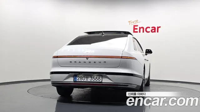 Hyundai Grandeur GN7 — Фото автомобиля 4