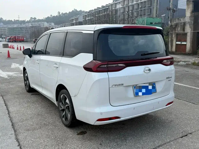 GAC Trumpchi M6 — Фото автомобиля 7
