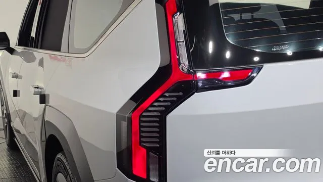 Kia EV9 — Фото автомобиля 23