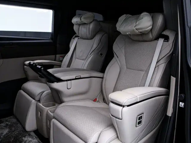 Toyota Alphard — Фото автомобиля 17