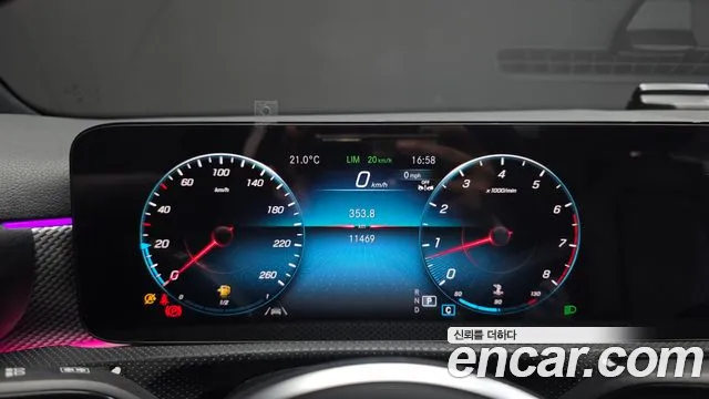 Mercedes-Benz A-Class W177 — Фото автомобиля 11