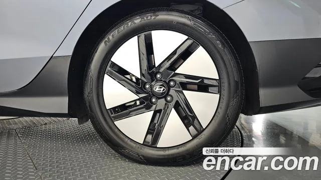 Hyundai Ioniq 6 — Фото автомобиля 6