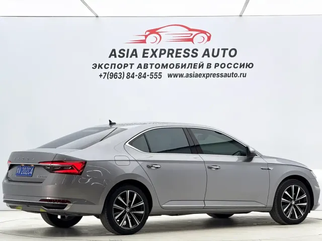 Skoda Superb — Фото автомобиля 4