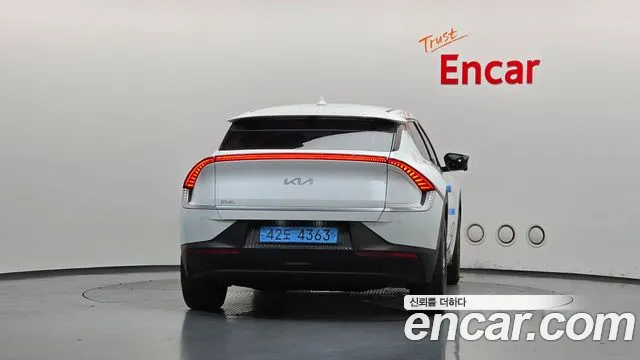 Kia EV6 — Фото автомобиля 4