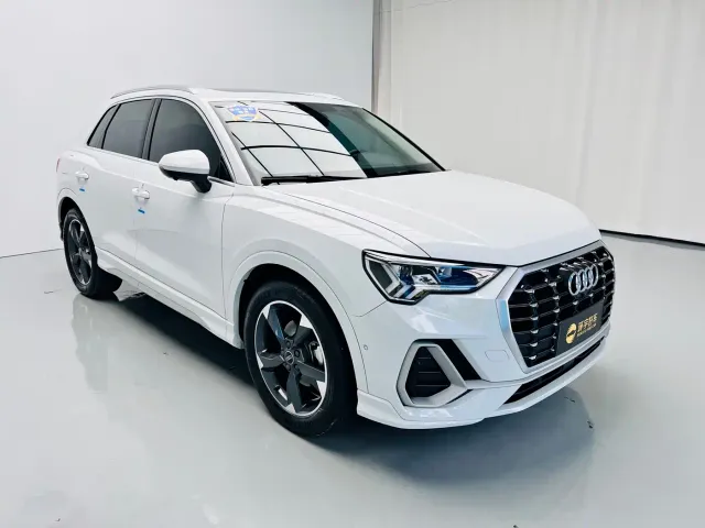 Audi Q3 — Фото автомобиля 3