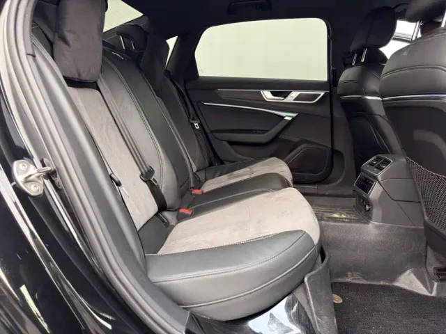 Audi A6L — Фото автомобиля 16