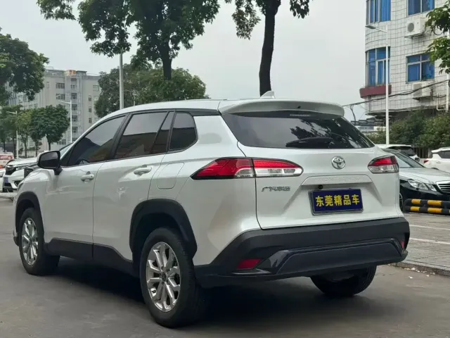 Toyota Frontlander — Фото автомобиля 13