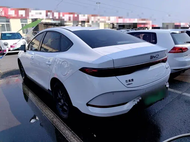 BYD Qin PLUS — Фото автомобиля 4