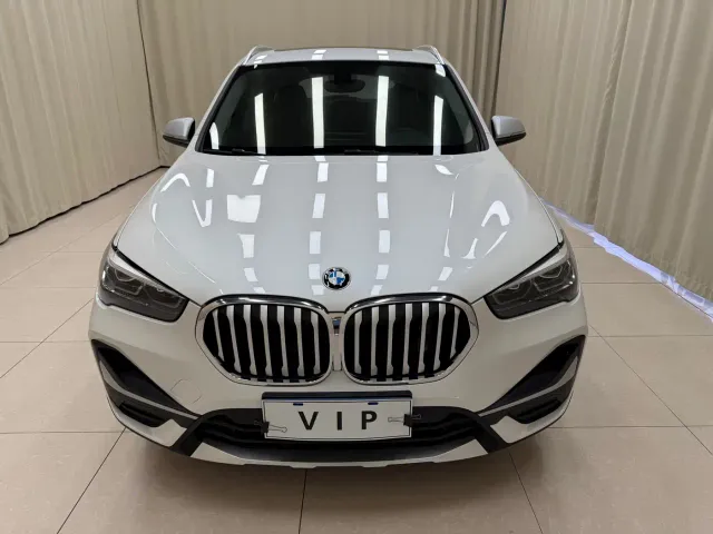 BMW X1 — Фото автомобиля 2