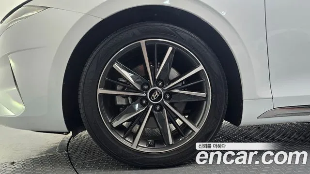 Hyundai Grandeur Grandeur (New) — Фото автомобиля 5