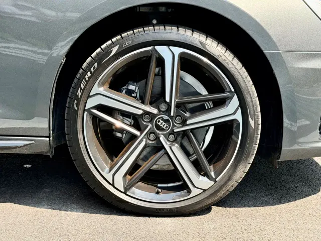 Audi A4L — Фото автомобиля 9