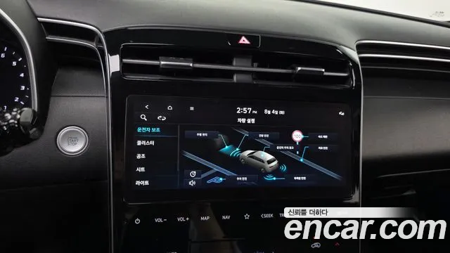 Hyundai Tucson Tucson (NX4) Бензин 1.6 турбо 2WD — Фото автомобиля 16